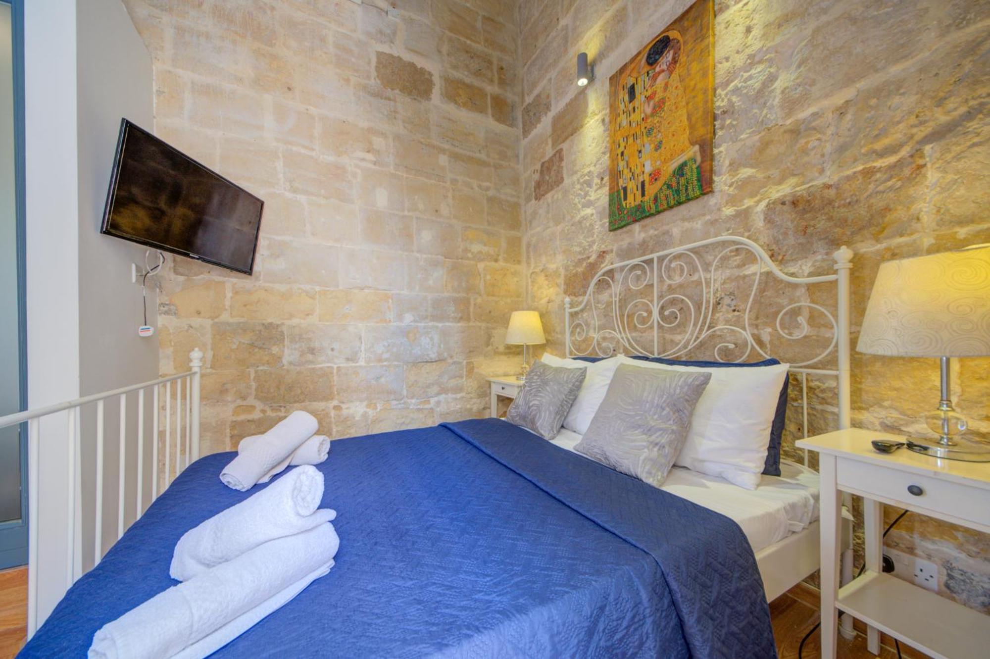 Valletta Waterfront Villa With Pool And Jacuzzi Eksteriør bilde