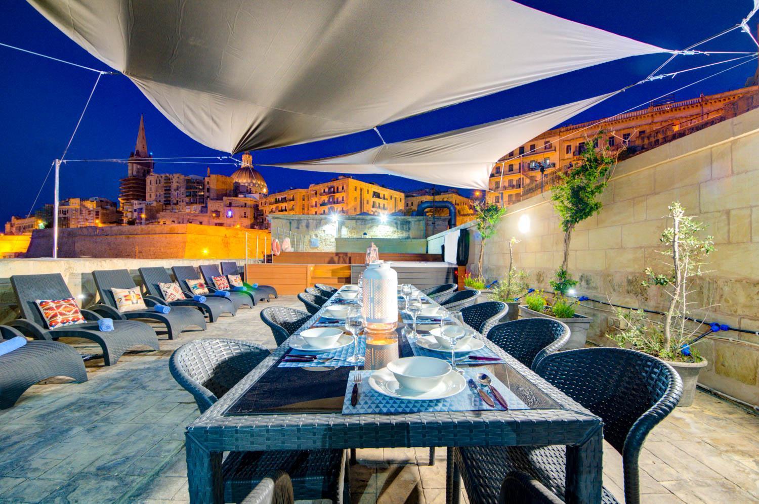Valletta Waterfront Villa With Pool And Jacuzzi Eksteriør bilde